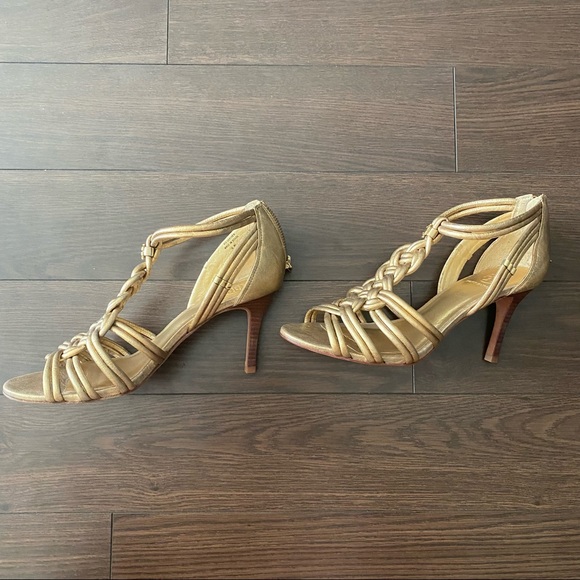 BRAND NEW - NWOB Tory Burch gold heels - Picture 5 of 8